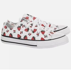 Converse girls strawberry shoes